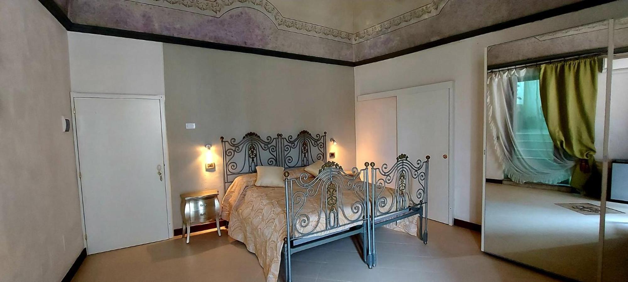 B&B Palazzo Della Torre Пешичи Стая снимка