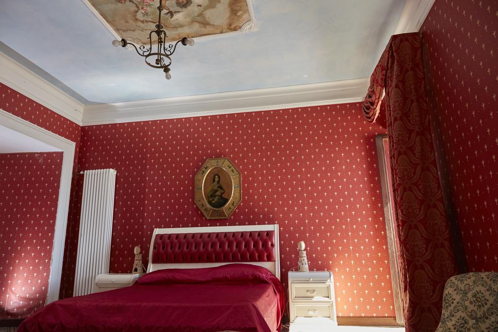 B&B Palazzo Della Torre Пешичи Екстериор снимка