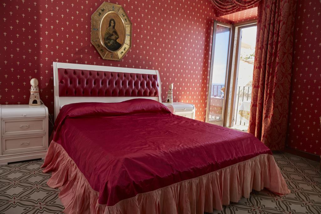 B&B Palazzo Della Torre Пешичи Екстериор снимка