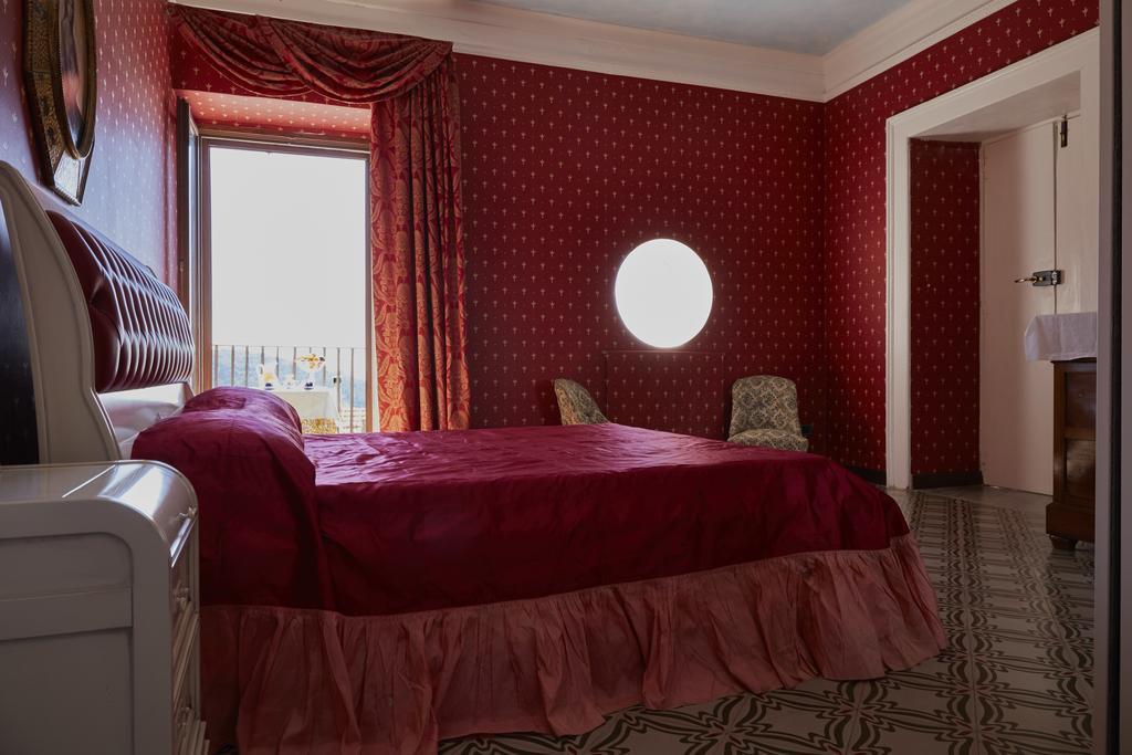 B&B Palazzo Della Torre Пешичи Екстериор снимка